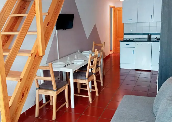 Apartamentos Las Tuyas 3000